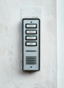 【溫哥華房東親述：經營Airbnb真的比長租更好嗎？煩心事是否更多？】